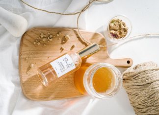 Review sữa rửa mặt không xà phòng Beetox Rosalia