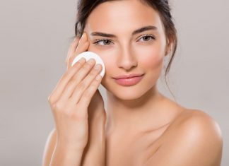 “Tuốt tát” lại làn da nhờ 7 cách trị da mặt khô sần này