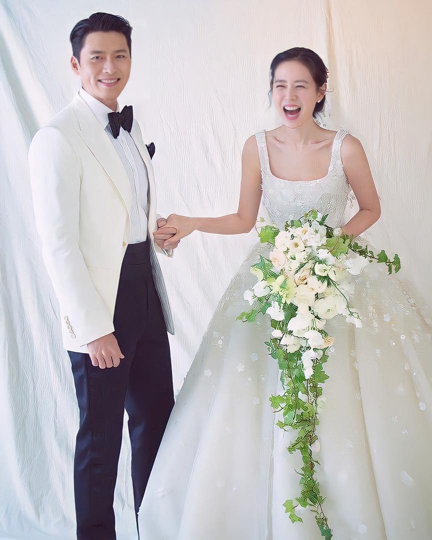 Hình ảnh đầu tiên về đám cưới Son Ye Jin và Hyun Bin: Ảnh cưới ...
